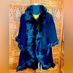 Women’s Black Cloak Shawl Faux Fur Trim
